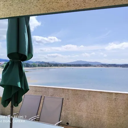 Impresionantes Vistas Al Mar Cerca De Santiago Boiro